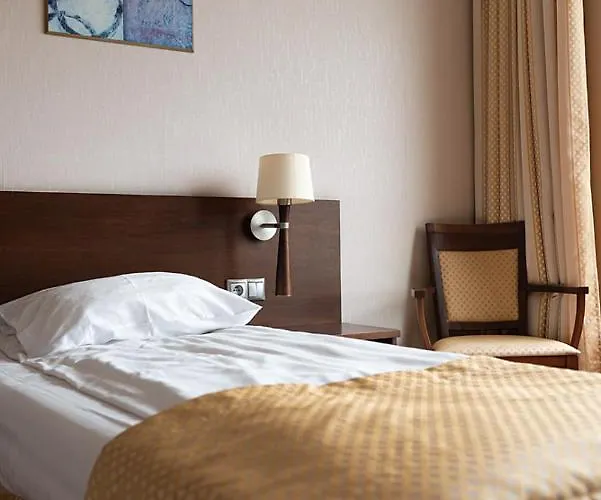 Hotel Police Police Mostowe