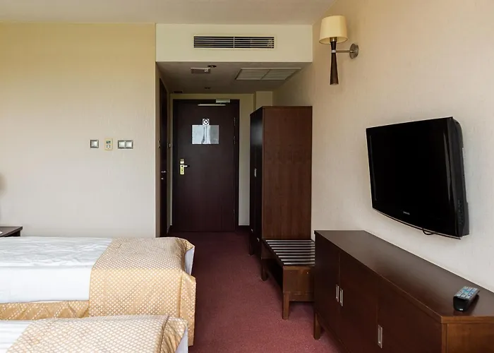 Police Hotel Police Mostowe